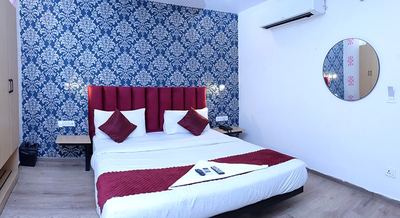 deluxe-room - Budget Hotels in Dwarka Delhi 