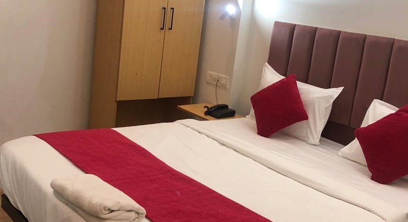 Hotels in Paschim Vihar