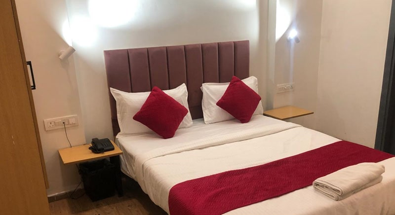 Hotels in Paschim Vihar